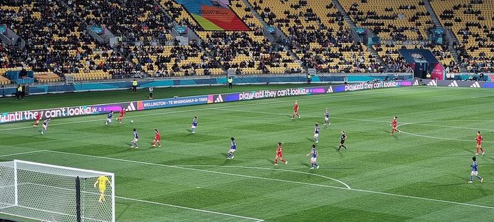 奇异果体育 · App 下载（资料示意）